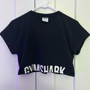 GYMSHARK Black Fraction Crop Top - size small